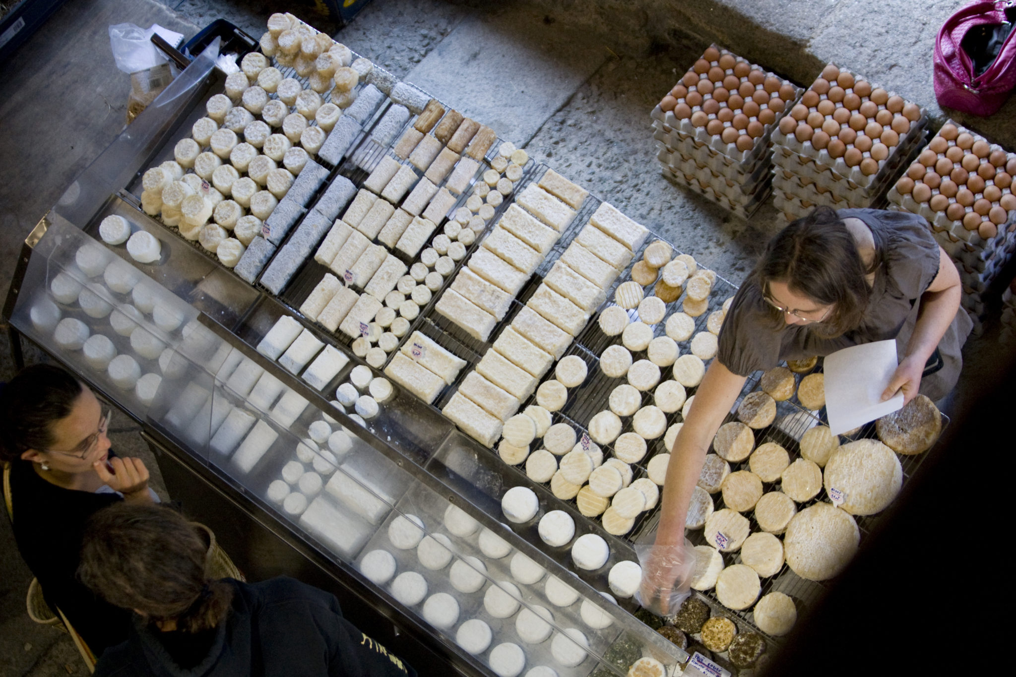 Cheese stall at Les Halles de Questembert food market in Brittany, France. Photo credits: crtb-Maxence Gross